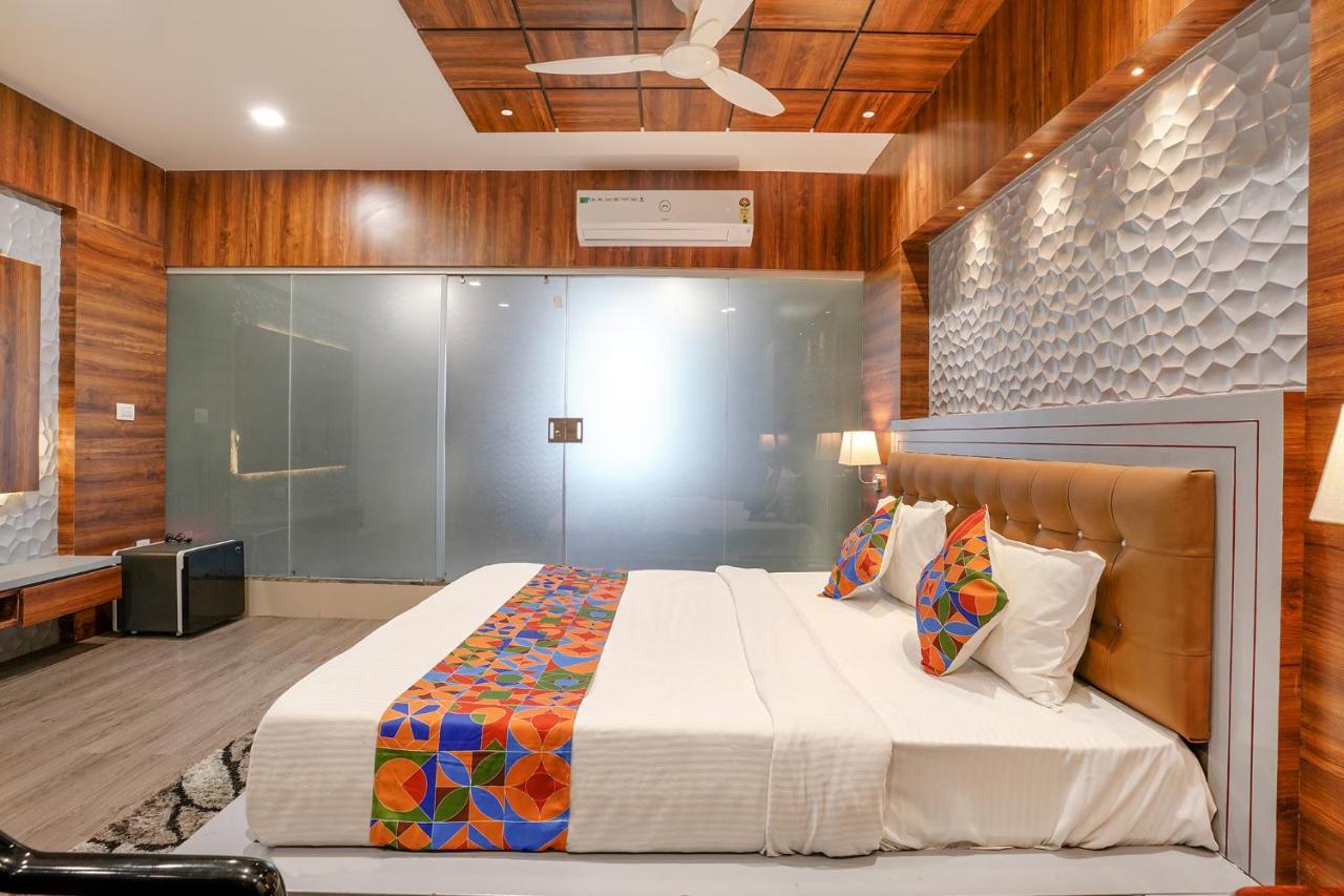 Fabhotel The Valentine - Udhna Road Surat Luaran gambar