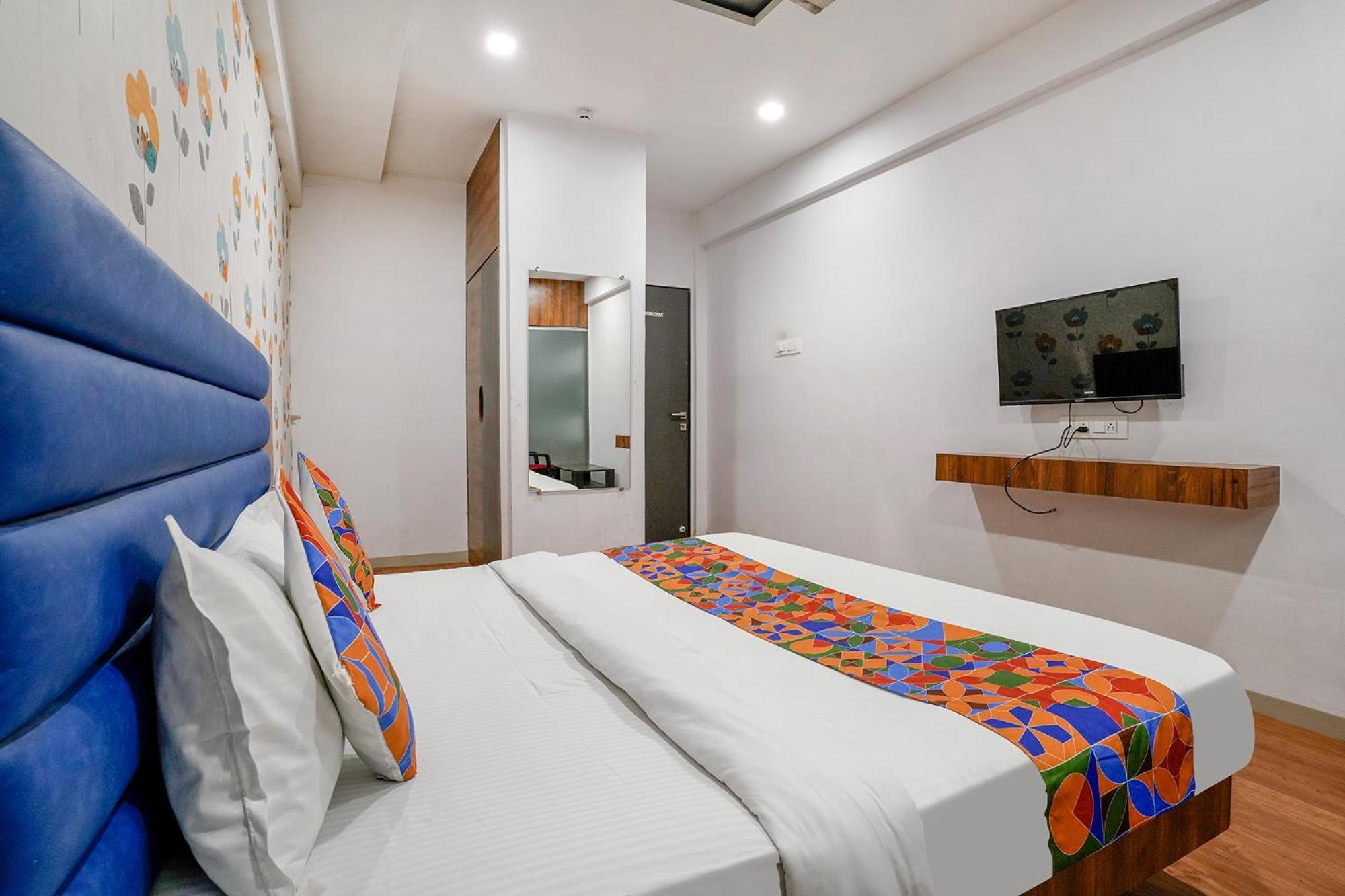 Fabhotel The Valentine - Udhna Road Surat Luaran gambar